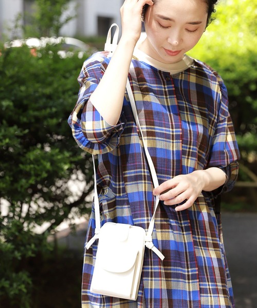 studio CLIP(スタディオクリップ)の「お財布マルチミニショルダーバッグ(ショルダーバッグ・レディース・ブラック/ブラウン/アイボリー/その他1/ホワイト/ブルー・FREE)」の2枚目の写真