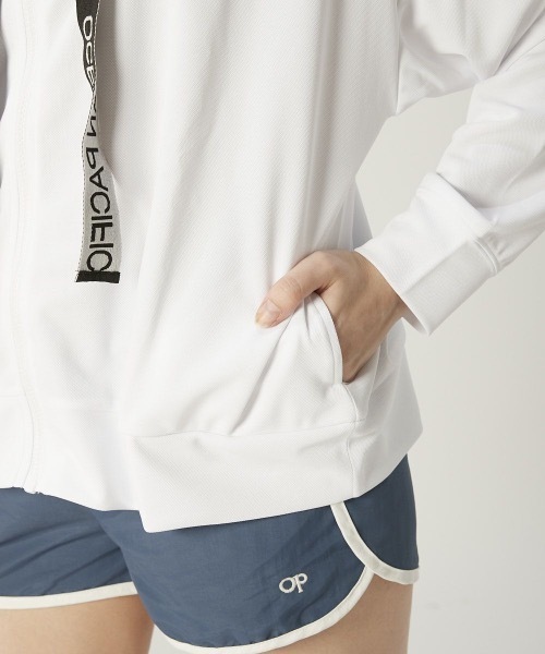 Ocean Pacific（オーシャンパシフィック）の「【OP:オーピー】OceanPacific レディース ラッシュガード UPF50＋ UVカット（ラッシュガード・レディース・ブラック/ホワイト・LARGE/MEDIUM）」の8枚目の写真