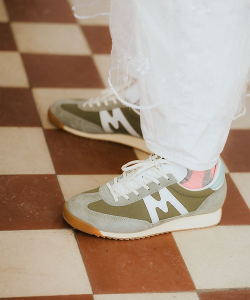 KARHU(カルフ)の「KARHU / “MESTARI” スニーカー(スニーカー・レディース・ブラック系/グレー系その他/モスグリーン/ベージュ/レッド系/ライトブルー/ブルー系/オレンジ系・10/6/5/4/7/11/9/8)」の4枚目の写真