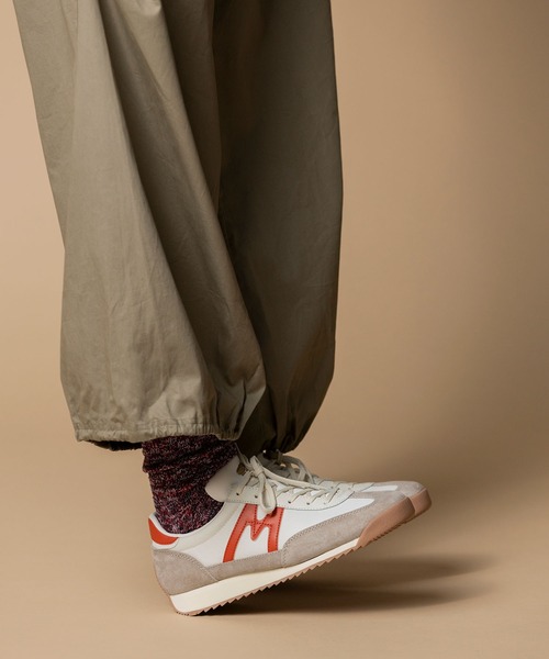 KARHU(カルフ)の「KARHU / “MESTARI” スニーカー(スニーカー・レディース・ブラック系/グレー系その他/モスグリーン/ベージュ/レッド系/ライトブルー/ブルー系/オレンジ系・10/6/5/4/7/11/9/8)」の18枚目の写真