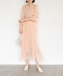 プリーツシフォンワンピース