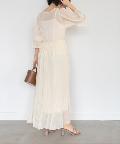 RANDA（ランダ）の「プリーツシフォンワンピース（ワンピース・レディース・パープル/ピンク/クリーム・1/0）」の5枚目の写真