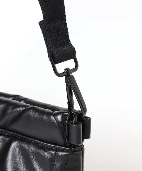 SLOBE IENA(スローブイエナ)の「【LE VERNIS/ル・ベルニ】キルティングクラッチ◆(ショルダーバッグ・レディース・ブラック/カーキ・FREE)」の21枚目の写真