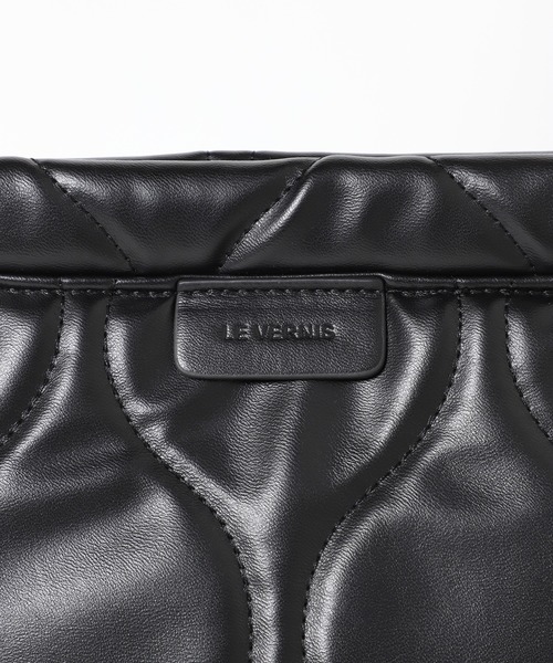 SLOBE IENA(スローブイエナ)の「【LE VERNIS/ル・ベルニ】キルティングクラッチ◆(ショルダーバッグ・レディース・ブラック/カーキ・FREE)」の15枚目の写真