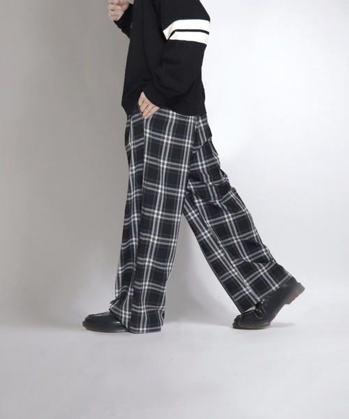 Confirm(コンファーム)の「Confirm / コンファーム ワイドストレートチェックパンツ(スラックス・メンズ・ダークグリーン/ブラック×グレー/ベージュ×ブラック・M/L)」の2枚目の写真