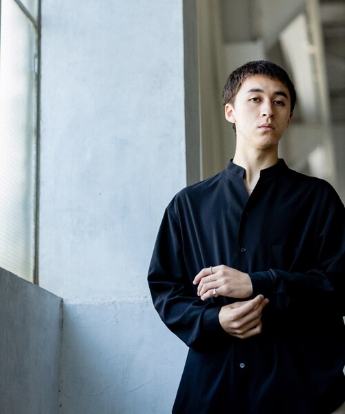 リネンライクキーネックシャツ