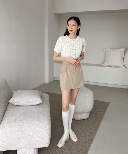 by muni:r（バイ ムニール）の「ケーブルクロップドニットカーディガン（ニット/セーター・レディース・ベージュ/ネイビー/アイボリー・FREE）」の11枚目の写真