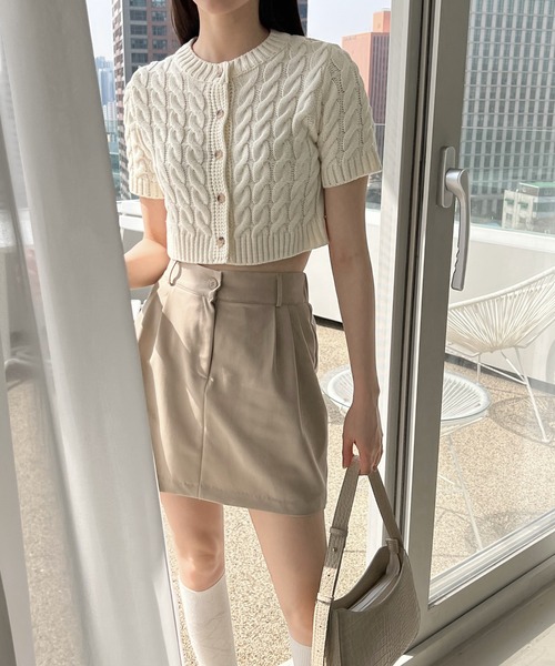 by muni:r（バイ ムニール）の「ケーブルクロップドニットカーディガン（ニット/セーター・レディース・ベージュ/ネイビー/アイボリー・FREE）」の21枚目の写真