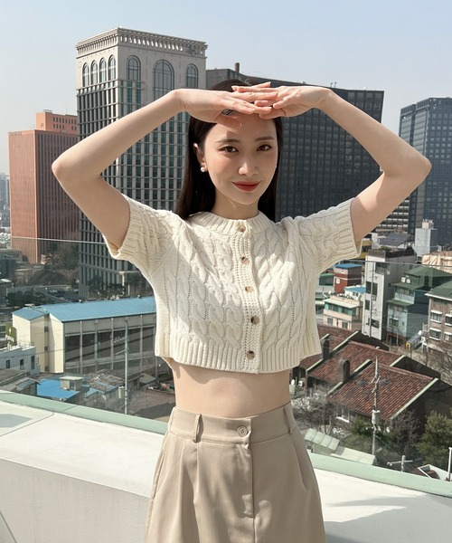 by muni:r（バイ ムニール）の「ケーブルクロップドニットカーディガン（ニット/セーター・レディース・ベージュ/ネイビー/アイボリー・FREE）」の22枚目の写真