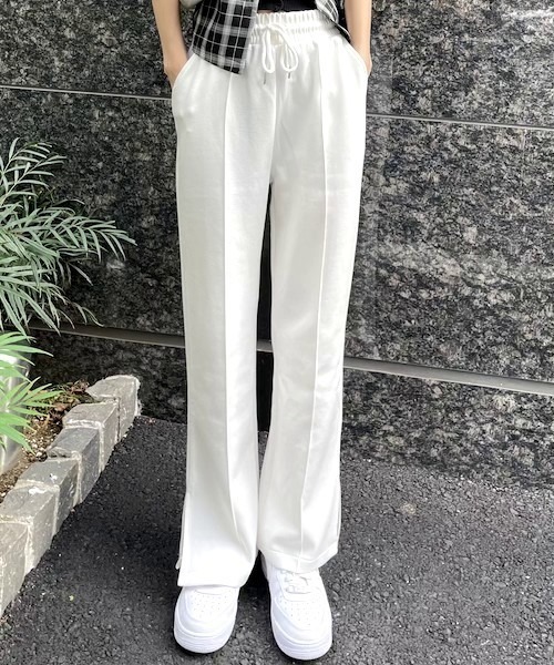 Mela(メラ)の「Side slit sweat pants(スウェットパンツ・レディース・ホワイト/ブラック/グレー・M/L/S)」の3枚目の写真