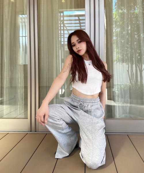 Mela(メラ)の「Side slit sweat pants(スウェットパンツ・レディース・ホワイト/ブラック/グレー・M/L/S)」の18枚目の写真
