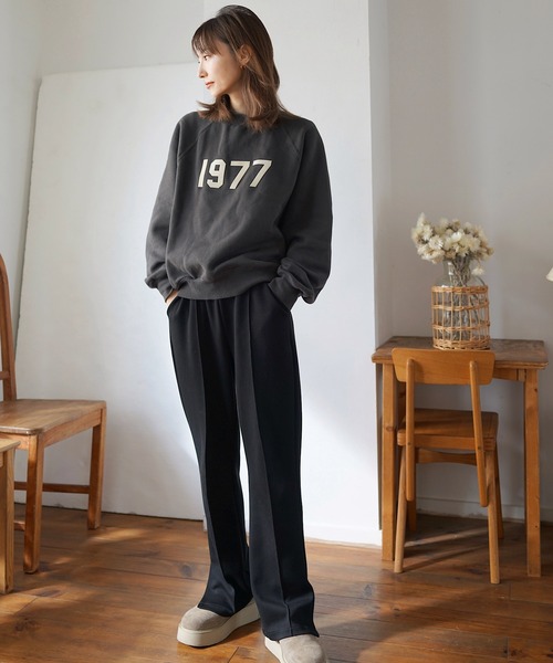 Side slit sweat pants（スウェットパンツ）｜Mela（メラ）の