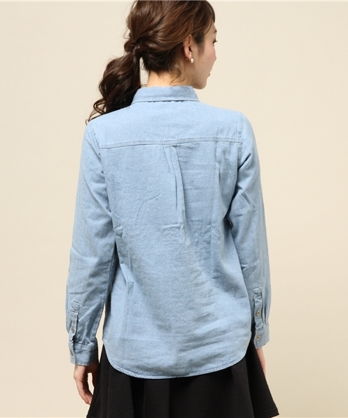 INGNI（イング）の「【6/19ヒルナンデスご紹介商品】装飾付デニム/シャツ-2015SS-（シャツ/ブラウス・レディース・ブルー/ブルー系その他・MEDIUM）」の5枚目の写真