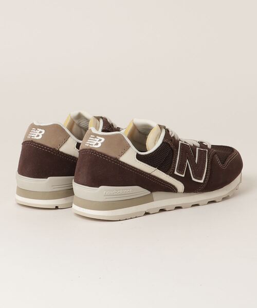 NEW BALANCE（ニューバランス）の「WL996（スニーカー・レディース・ライトグレー/ブラウン/ベージュ/ネイビー・23.0cm/22.5cm/24.5cm/25.0cm/24.0cm/25.5cm/22.0cm/23.5cm）」の5枚目の写真