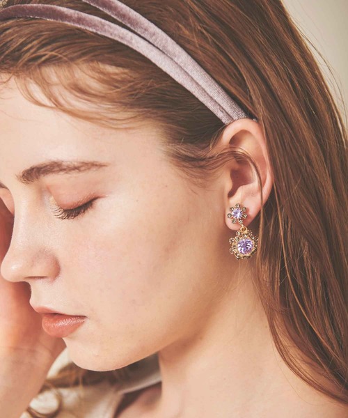 31 Sons de mode（トランテアン　ソン　ドゥ　モード）の「フラワーモチーフビジューイヤリング（イヤリング・レディース・シルバー/ブルー・フリー）」の3枚目の写真