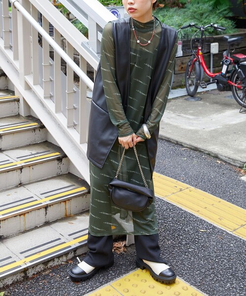 PUBLUX（パブリュクス）の「▽PUBLUX/パブリュクス フェイクレザーワンハンドルバッグ（ハンドバッグ・レディース・ブラック/ピンク/ブルー/グリーン・ONE SIZE）」の18枚目の写真