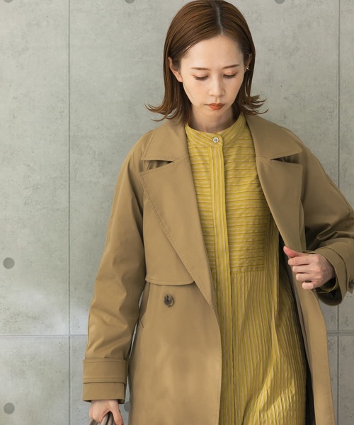 URBAN RESEARCH ROSSO（アーバンリサーチロッソ）の「オーバートレンチコート（トレンチコート・レディース・ベージュ/カーキ・38/36）」の9枚目の写真