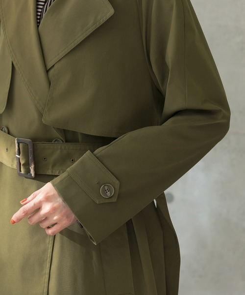URBAN RESEARCH ROSSO（アーバンリサーチロッソ）の「オーバートレンチコート（トレンチコート・レディース・ベージュ/カーキ・38/36）」の20枚目の写真