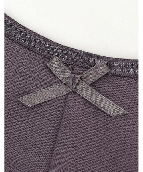 AMPHI（アンフィ）の「【ナイトアップブラ･眠っている間のバストをサポート】シンプル無地 LLサイズ(ノンワイヤーナイト用ブラ)（ナイトブラ・レディース・ネイビー/スモークグレー/スモークピンク/グレイッシュベージュ/ブラック/ターコイズブルー/ライトピンク・LL）」の16枚目の写真