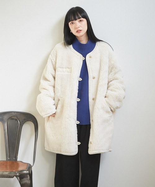 LOWRYS FARM（ローリーズファーム）の「ミリタリーボアコート　123003（ミリタリージャケット・レディース・ブラック/カーキ/アイボリー・FREE）」の13枚目の写真