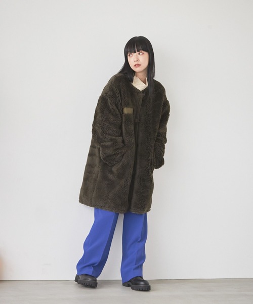 LOWRYS FARM（ローリーズファーム）の「ミリタリーボアコート　123003（ミリタリージャケット・レディース・ブラック/カーキ/アイボリー・FREE）」の10枚目の写真