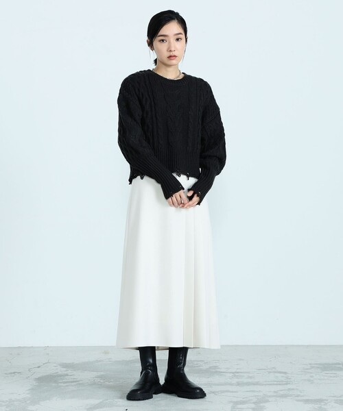 fredy emue(フレディエミュ)の「ケーブル柄ダメージニット(ニット/セーター・レディース・チャコールグレー/パープル/アイボリー・38)」の15枚目の写真