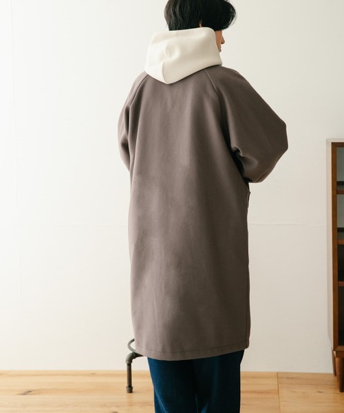 ITEMS URBANRESEARCH（アイテムズ アーバンリサーチ）の「ウールライクメルトン バルマカーンコート（ステンカラーコート・メンズ・チャコールグレー/ブラック/ネイビー・MEDIUM/LARGE）」の15枚目の写真