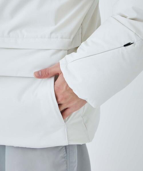 CITY TOKYO（シティトウキョウ）の「TOKYO パーフェクションダウン 〈防水・防風・透湿・700フィルパワー〉（ダウンジャケット/コート・メンズ・グリーン/ブルー/ブラック/オフホワイト・3/2/1）」の13枚目の写真