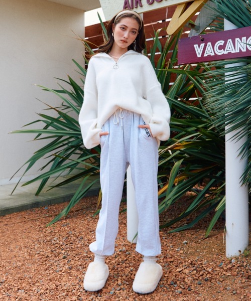 BLONDEY（ブロンディ）の「フェイクファーボリュームサンダル（サンダル・レディース・ブラック/アイボリー/モカ・MEDIUM/LARGE）」の13枚目の写真