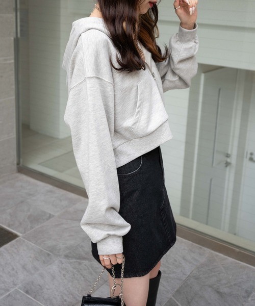 WEGO（ウィゴー）の「WEGO/ショートZIPパーカー（パーカー・レディース・杢グレー/ブラック/ホワイト/ブラック系その他・FREE）」の10枚目の写真