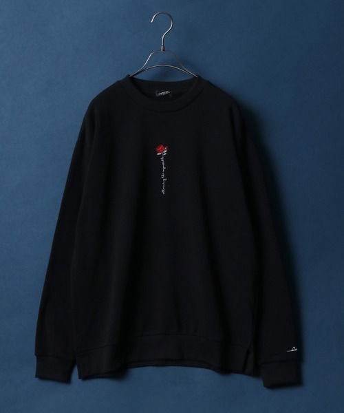 店内商品がすべてレジにて半額！！ Lining ANPAS（アンパス）の「Fleece Rose Oversized Embroidery トップス