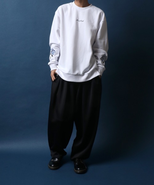 ANPAS（アンパス）の「Fleece Lining Rose Embroidery Oversized Sweatshirt/裏起毛 ワンポイント フラワー 薔薇刺繍 オーバーサイズ スウェット トップス トレーナー メンズ（スウェット・メンズ・ホワイト系その他/ブラック系その他/ホワイト系その他2/ホワイト系その他3/ブラック系その他2/ブラック系その他3・M/L）」の17枚目の写真