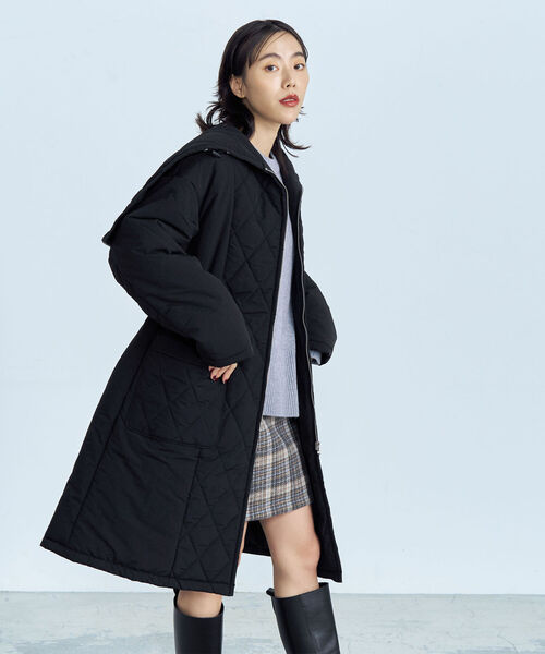 fredy emue（フレディエミュ）の「キルティングフードZIPコート（ダウンジャケット/コート・レディース・ブラック/オフホワイト・38）」の5枚目の写真