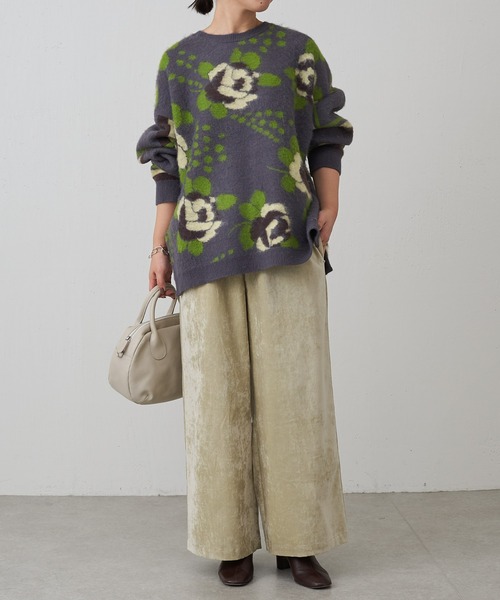 BEARDSLEY（ビアズリー）の「フラワー×チェックジャカードニット