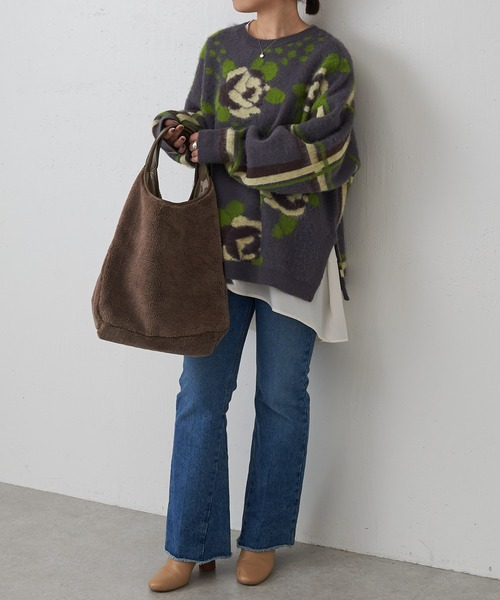 BEARDSLEY（ビアズリー）の「フラワー×チェックジャカードニット