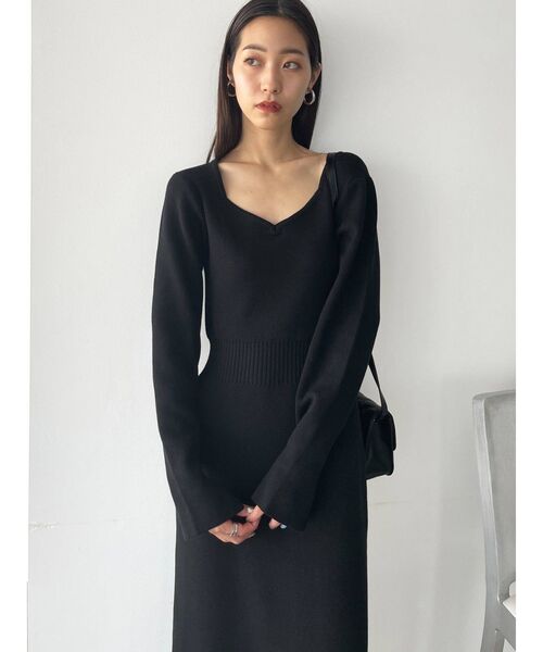 EMODA（エモダ）の「バックレースアップロングワンピース（ワンピース・レディース・ブラック/ブルー・FREE）」の11枚目の写真