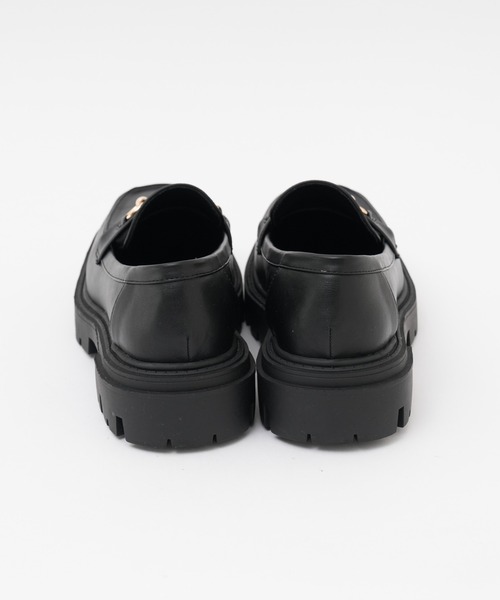 COLONY 2139（コロニートゥーワンスリーナイン）の「ビット付き厚底ローファー（ローファー・メンズ・ブラック・MEDIUM/LARGE）」の5枚目の写真