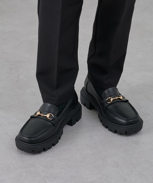 COLONY 2139（コロニートゥーワンスリーナイン）の「ビット付き厚底ローファー（ローファー・メンズ・ブラック・MEDIUM/LARGE）」の16枚目の写真