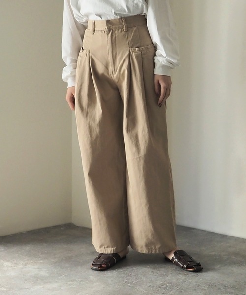 Riberry(リベリー)の「サイドポケットタックワイドパンツ(その他パンツ・レディース・ブラック/カーキ/ベージュ・MEDIUM)」の10枚目の写真
