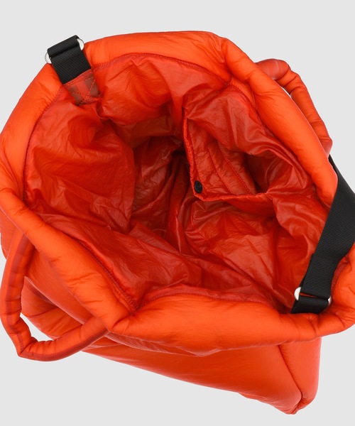 Our Legacy（アワーレガシー）の「BIG PILLOW TOTE（トートバッグ・レディース・オレンジ・O/S）」の6枚目の写真