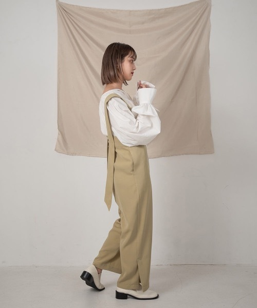 Amiur(エミレ)の「over strap v design salopette(サロペット/オーバーオール・レディース・ブラック/グリーン系・S/M)」の9枚目の写真