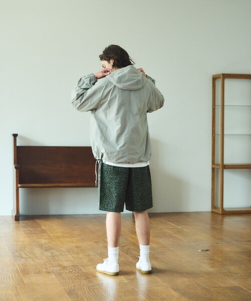 TOWNCRAFT（タウンクラフト）の「TOWN CRAFT/タウンクラフト 別注 ワンポイント イージーツイルショーツ/ドライタッチ ハーフパンツ（チノパンツ・メンズ・カーキ/ブラック/オリーブ/アイボリー/レオパード・SMALL/MEDIUM/LARGE）」の22枚目の写真