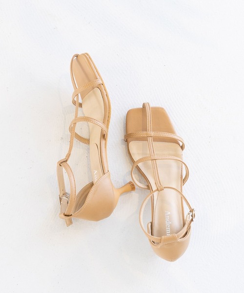 Andemiu（アンデミュウ）の「ナローTストラップサンダル905299（サンダル・レディース・ブラウン/ブラック・MEDIUM/LARGE）」の17枚目の写真