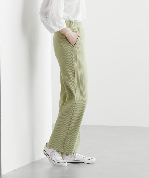 nissen（ニッセン）の「セルフカット　リブセミワイドパンツ（その他パンツ・レディース・チャコールグレー/テラコッタ/ブラック/ライトグリーン/ライトベージュ/モカ・LL/S/M/L）」の21枚目の写真