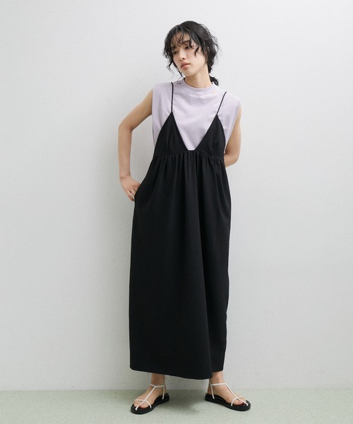 ADAM ET ROPE'(アダムエロペ)の「フクレジャカードコクーンワンピース(ワンピース・レディース・ブラック/ホワイト・FREE)」の2枚目の写真