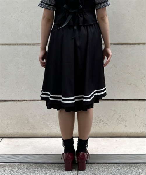 新品　courrèges 黒ダブルボタン スカート axes femme（アクシーズファム）の「チェーン付ダブルボタン