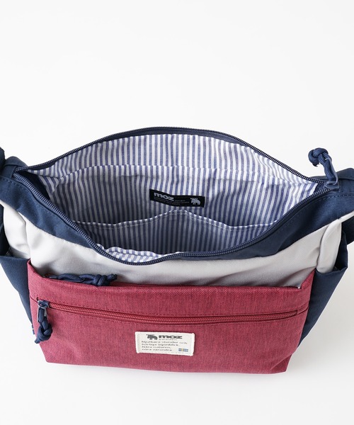 moz(モズ)の「【WEB限定】moz(モズ) ポケット 沢山 荷物 を すっきり 収納 お出かけ や 旅行 買い物 に 大活躍(バックパック/リュック・レディース・ブラック・ONE SIZE)」の9枚目の写真