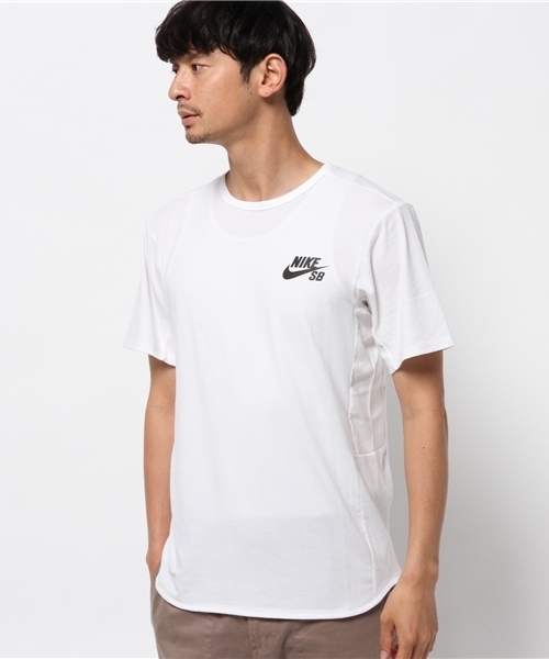 NIKE SB(ナイキエスビー)の「メンズ ナイキ スケート スカイライン DRI-FIT Tシャツ NIKE SB SKYLINE DFC SS CREW 704856(Tシャツ/カットソー・メンズ・ダークグレー/ホワイト/ブラック・LARGE/MEDIUM/SMALL/X-LARGE)」の2枚目の写真