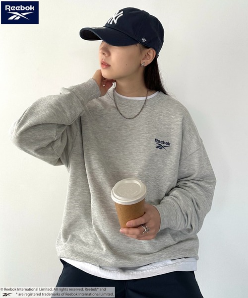 Reebok(リーボック)の「【WEB限定 別注】Reebok(リーボック)/ワンポイント 刺繍ロゴ クルーネック スウェット(スウェット・レディース・ブラック/グレー/アイボリー・FREE)」の16枚目の写真