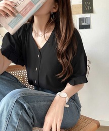 classicalelf（クラシカルエルフ）の「スタイリッシュな大人トップス。綿100%前後2wayスティックボタンシルケットカットソー（Tシャツ/カットソー）」